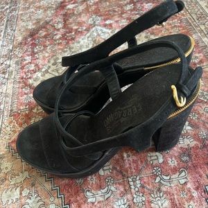 Gorgeous Salvatore Ferragamo Suede Sling Back Pump | size 39